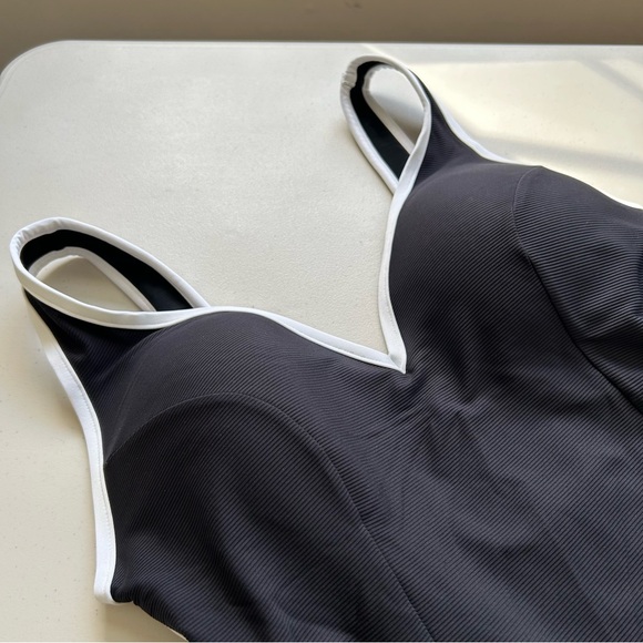 Sea Level Swim Australia one piece swimsuit 10 Black - Picture 7 of 9